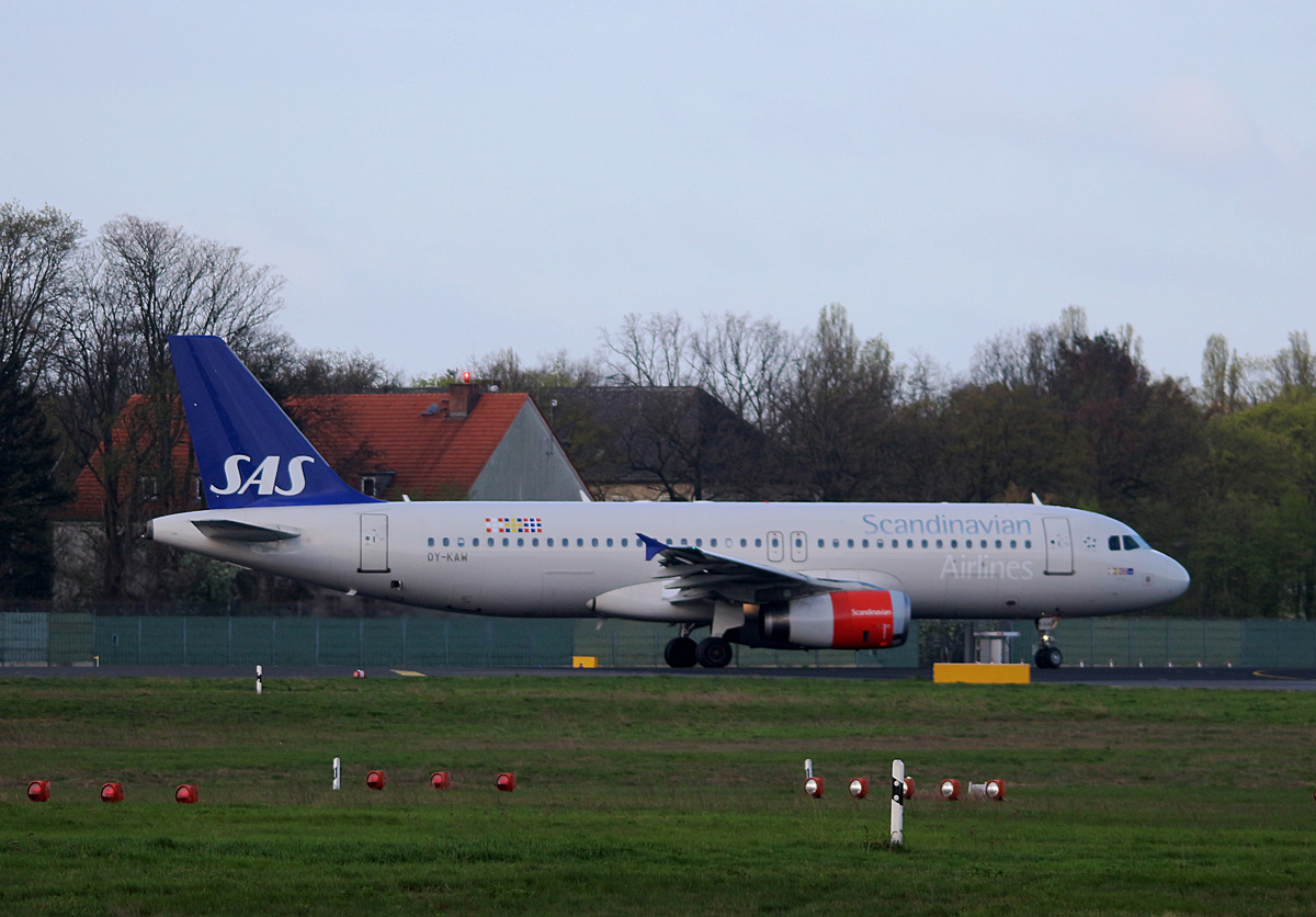 SAS, Airbus A 320-232, OY-KAW, TXL, 14.04.2017