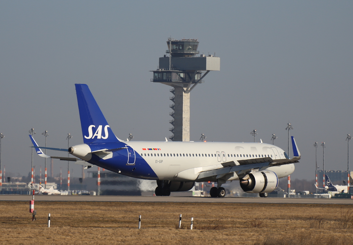 SAS Connect, Airbus A 320-251N, EI-SIP, BER, 06.03.2026