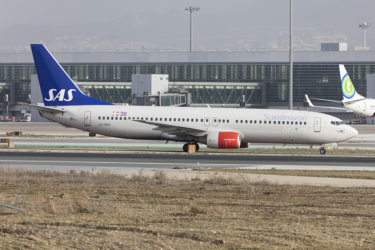 SAS, LN-RRU, Boeing, B737-883, 27.10.2016, AGP, Malaga, Spain 


