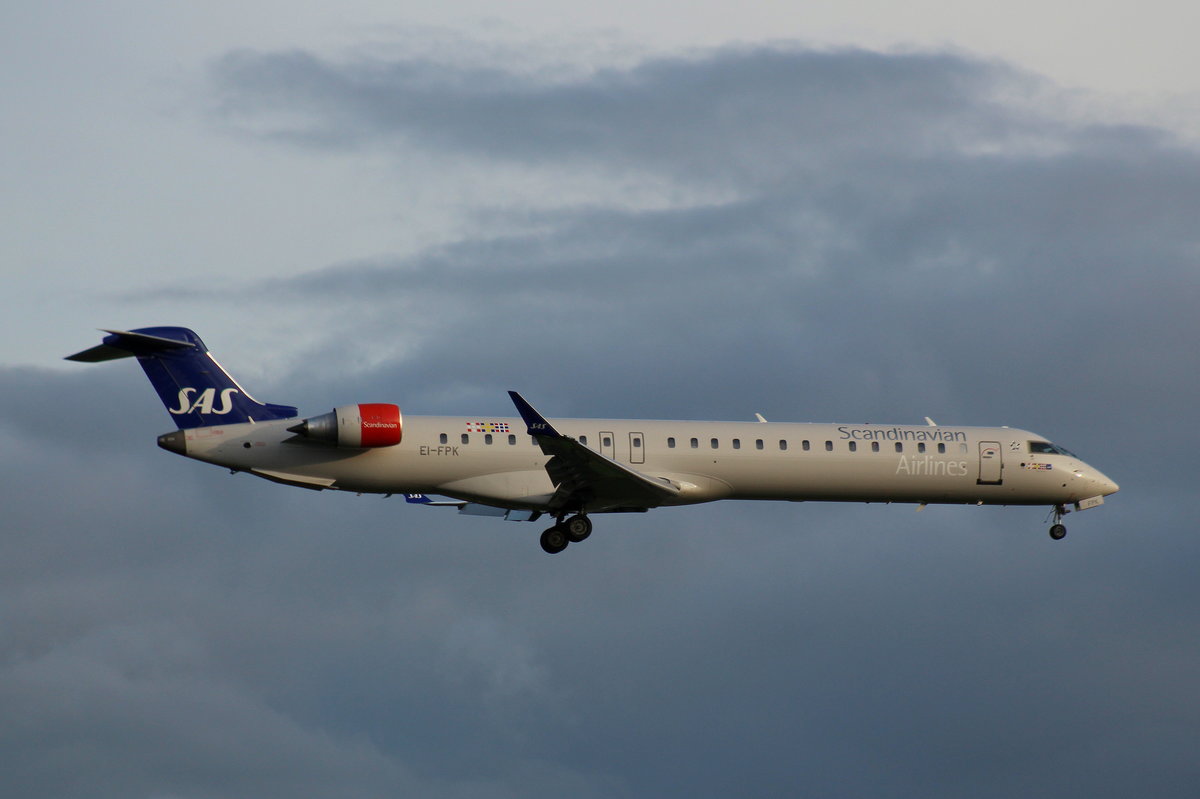 SAS Scandinavian Airlines, EI-FPK,MSN 15428,Embraer ERJ190-100LR, 31.08.2017, HAM-EDDH, Hamburg, Germany (Name: Klur Viking) 