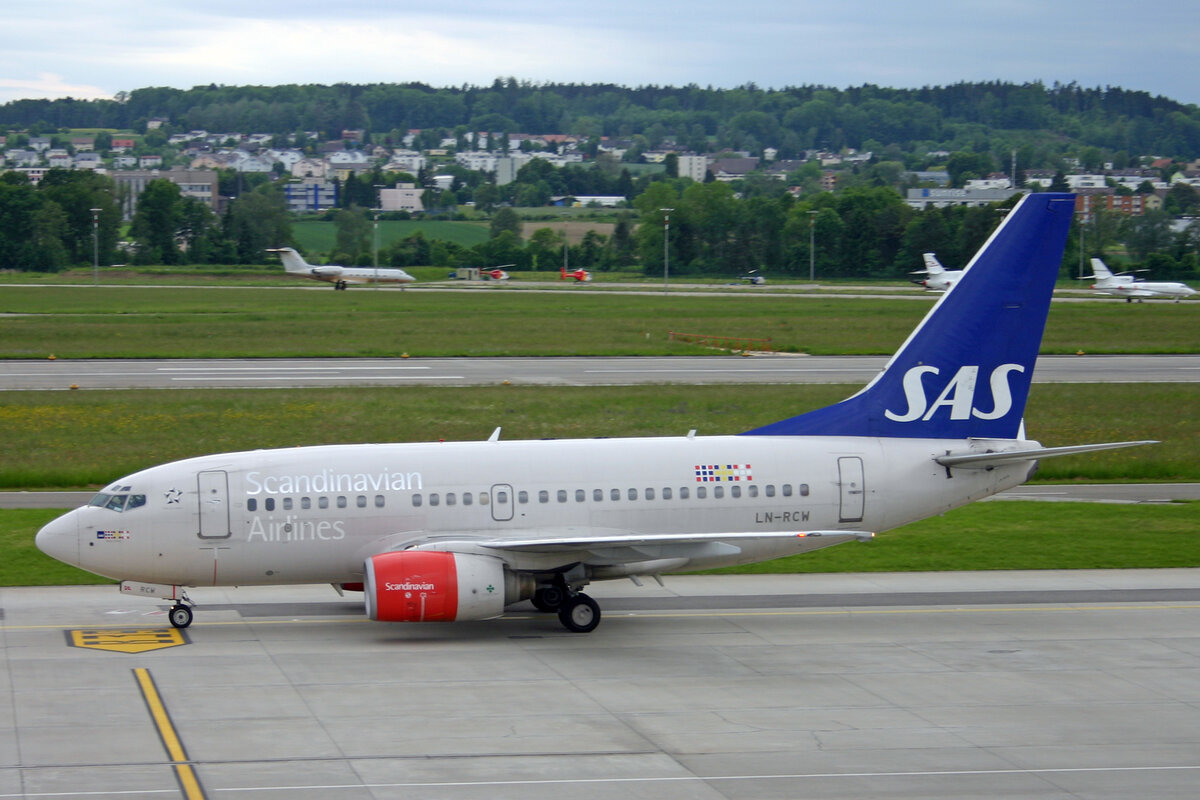 SAS Scandinavian Airlines, LN-RCW, Boeing B737-683, msn: 28308/333,  Yngvar Viking , 25.Mai 2006, ZRH Zürich, Switzerland.