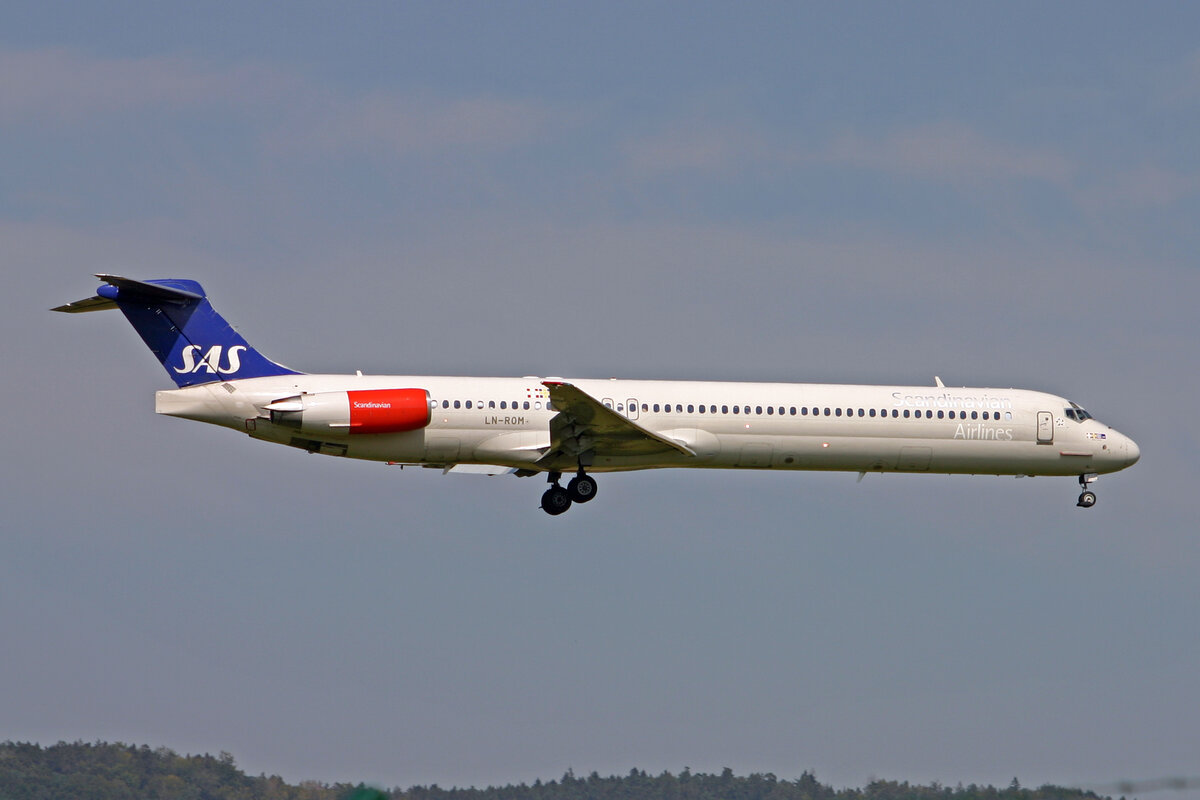 SAS Scandinavian Airlines, LN-ROM, McDonnell Douglas MD-83, msn: 53008/1895, 06.August 2007, ZRH Zürich, Switzerland.