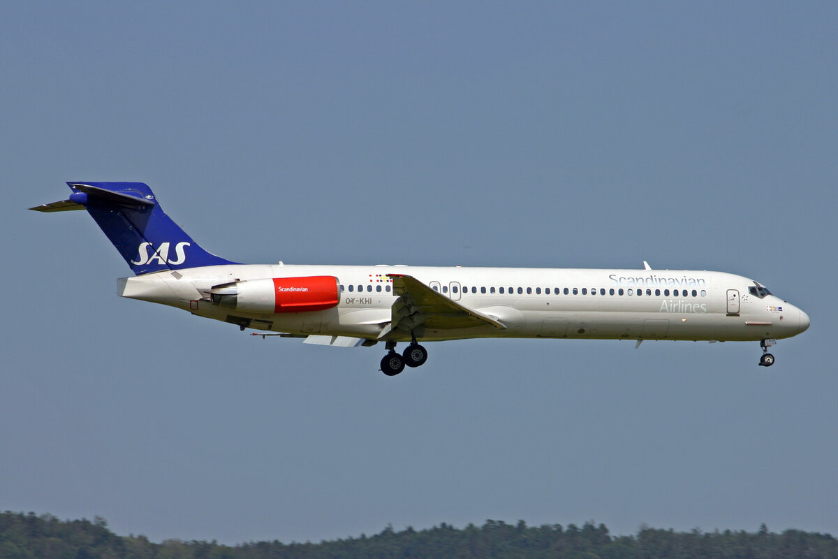 SAS Scandinavian Airlines, OY-KHI, McDonnell Douglas MD-87, msn: 49614/1556,  Torkel Viking , 27.Juni 2006, ZRH Zürich, Switzerland.