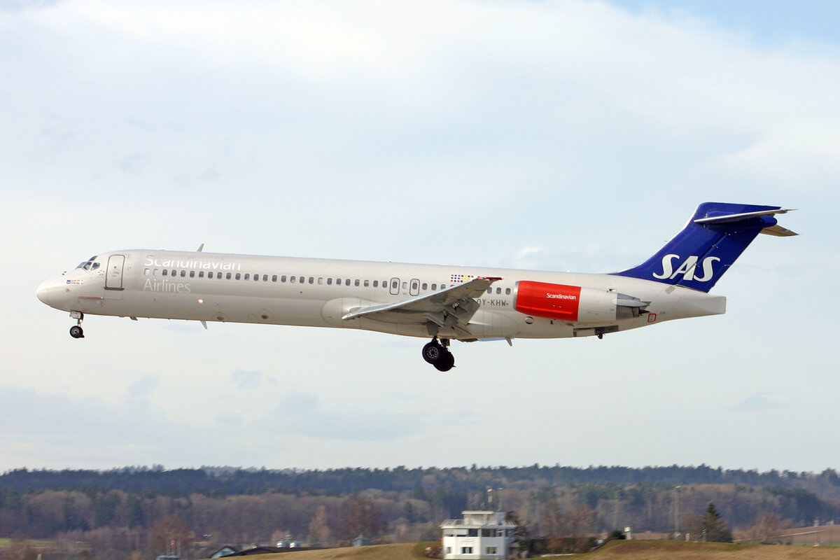 SAS Scandinavian Airlines, OY-KHW, McDonnell Douglas MD-87, msn: 53348/1985, 27.März 2006, ZRH Zürich, Switzerland.