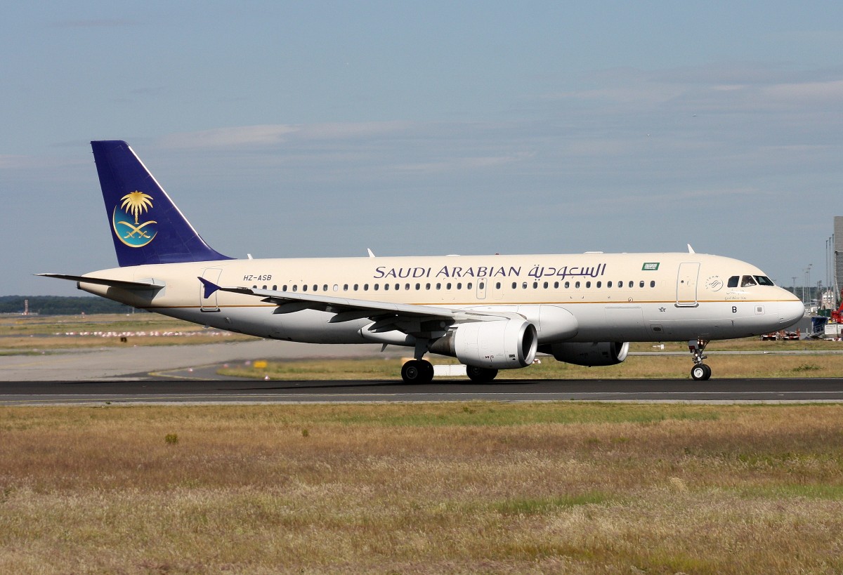 Saudi Arabian Airlines , HZ-ASB, (c/n 4090), Airbus A 320-214, 02.06.2015, FRA-EDDF, Frankfurt, Germany 