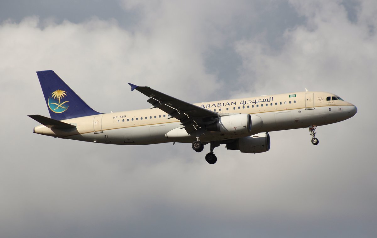 Saudi Arabian Airlines,HZ-ASD, (c/n 4364),Airbus A 320-214, 09.10.2016, FRA-EDDF, Frankfurt, Germany 
