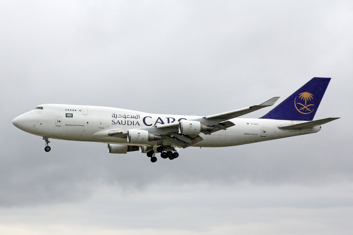 Saudi Arabian Cargo (Operated by ACT Airlines), TC-ACF, Boeing 747-481BDSF, 19.Mai 2017, FRA Frankfurt am Main, Germany.