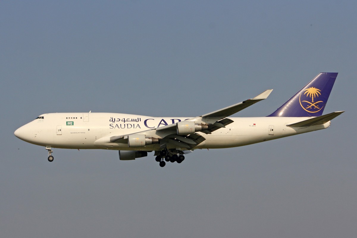 Saudi Arabian Cargo, TC-ACJ. Boeing B747-433SF, 4.Juli 2015, AMS Amsterdam, Netherlands.