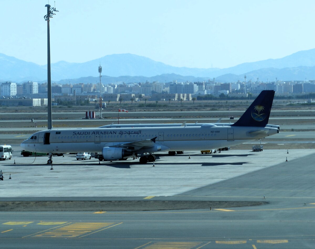 Saudia, Airbus A 321-211, HZ-ASQ, Jeddah International Airport (JED/OEJN), 11.4.2024