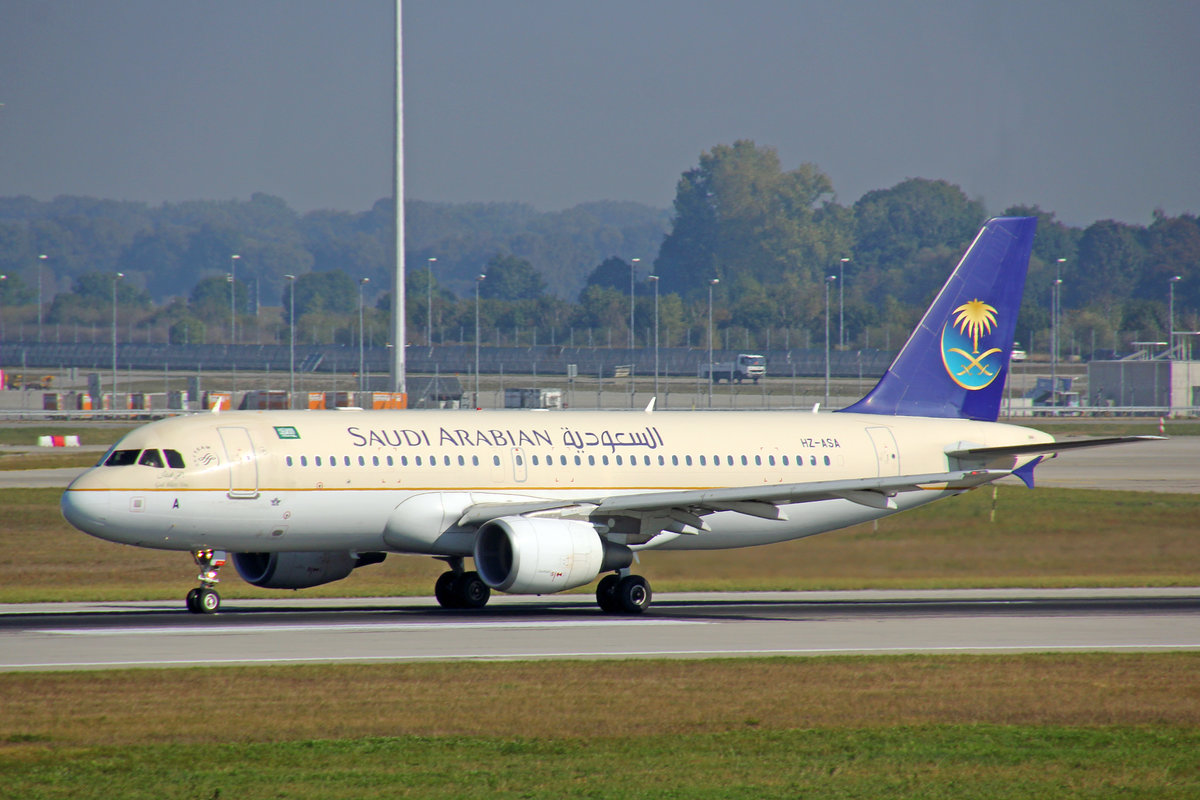 Saudia, HZ-ASA, Airbus A320-214, 25.September 2016, MUC München, Germany.