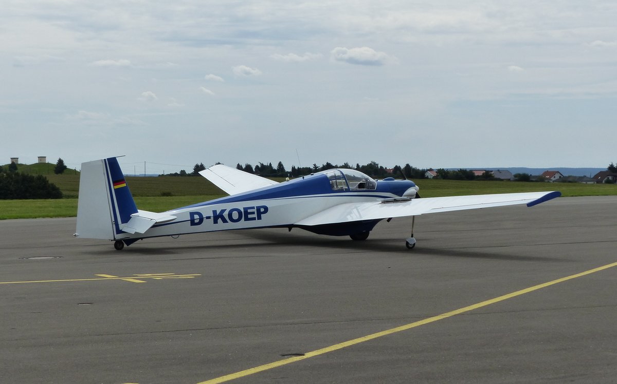 Scheibe SF-25 C-Falke, D-KOEP auf dem Vorfeld in Gera (EDAJ) am 9.8.2019