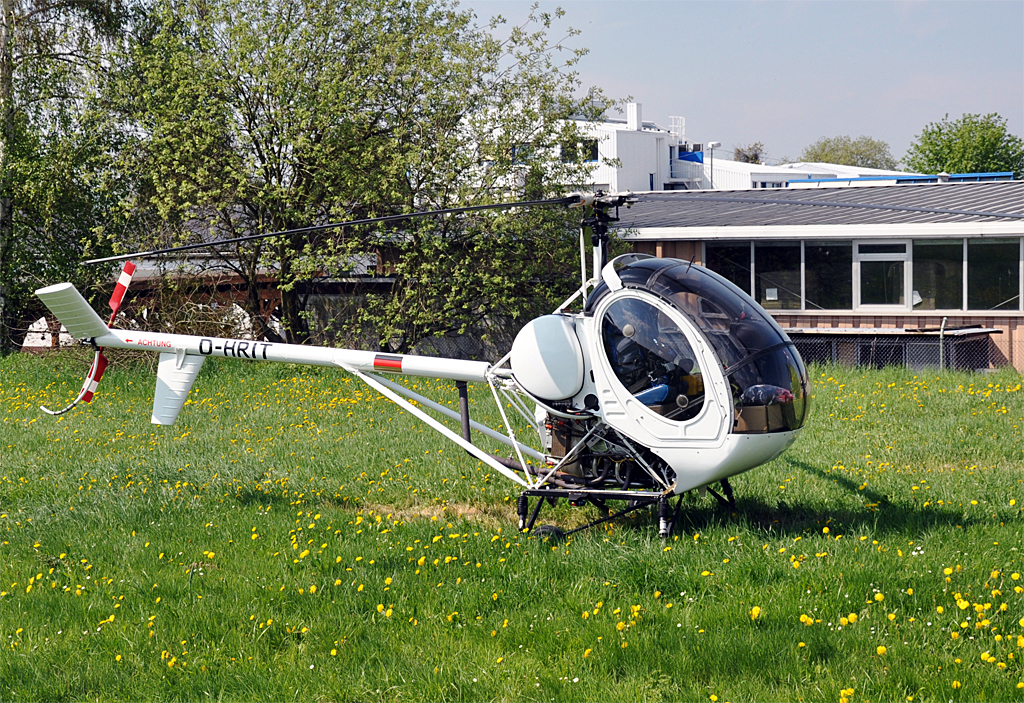 Schweizer Hughes 269 C ( 300 C ) am Hubschrauberlandeplatz Dattenberg - 06.05.2013