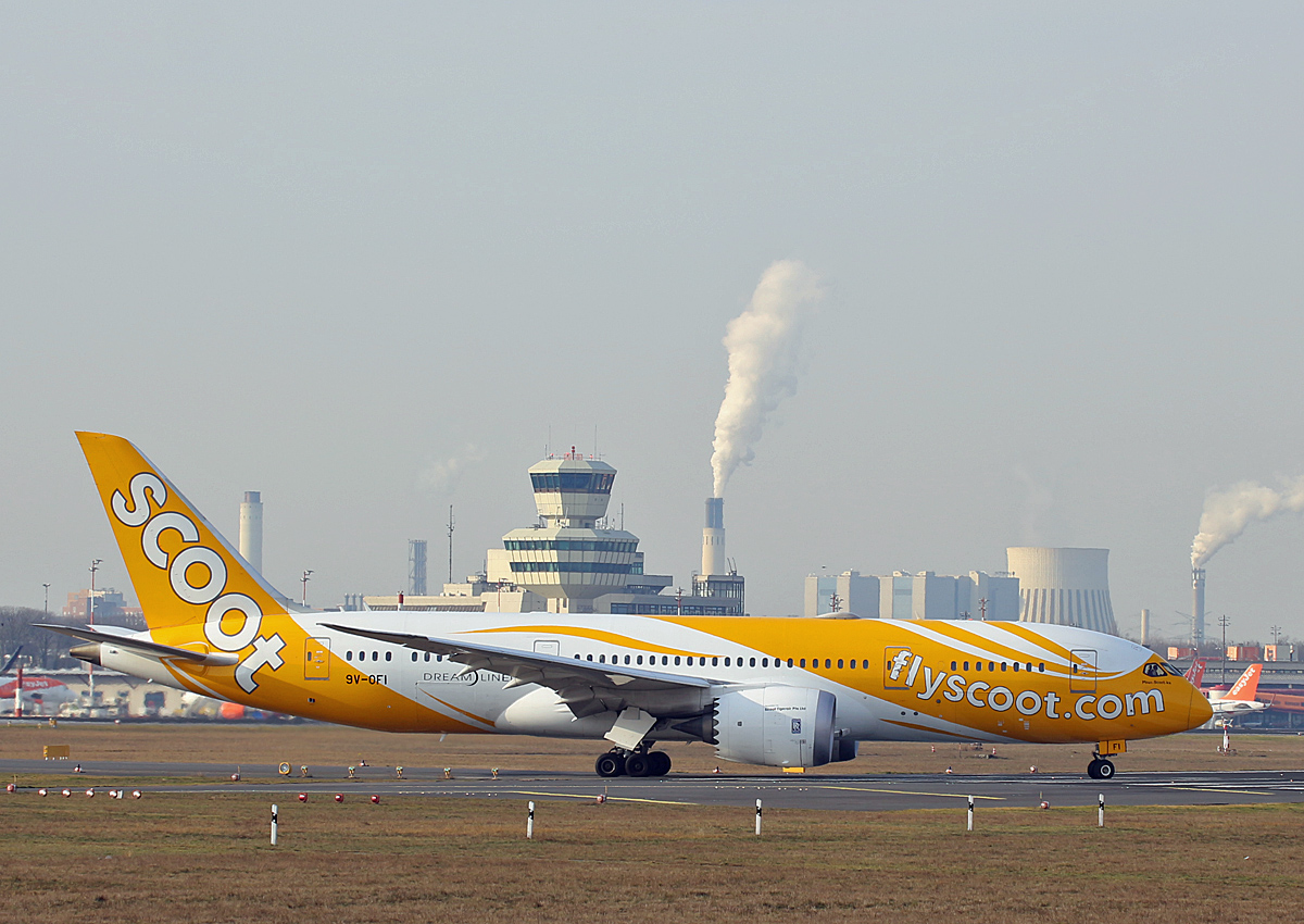 SCOOT, Boeing B 787-8 Dreamliner, 9V-OFI, TXL, 17.02.2019