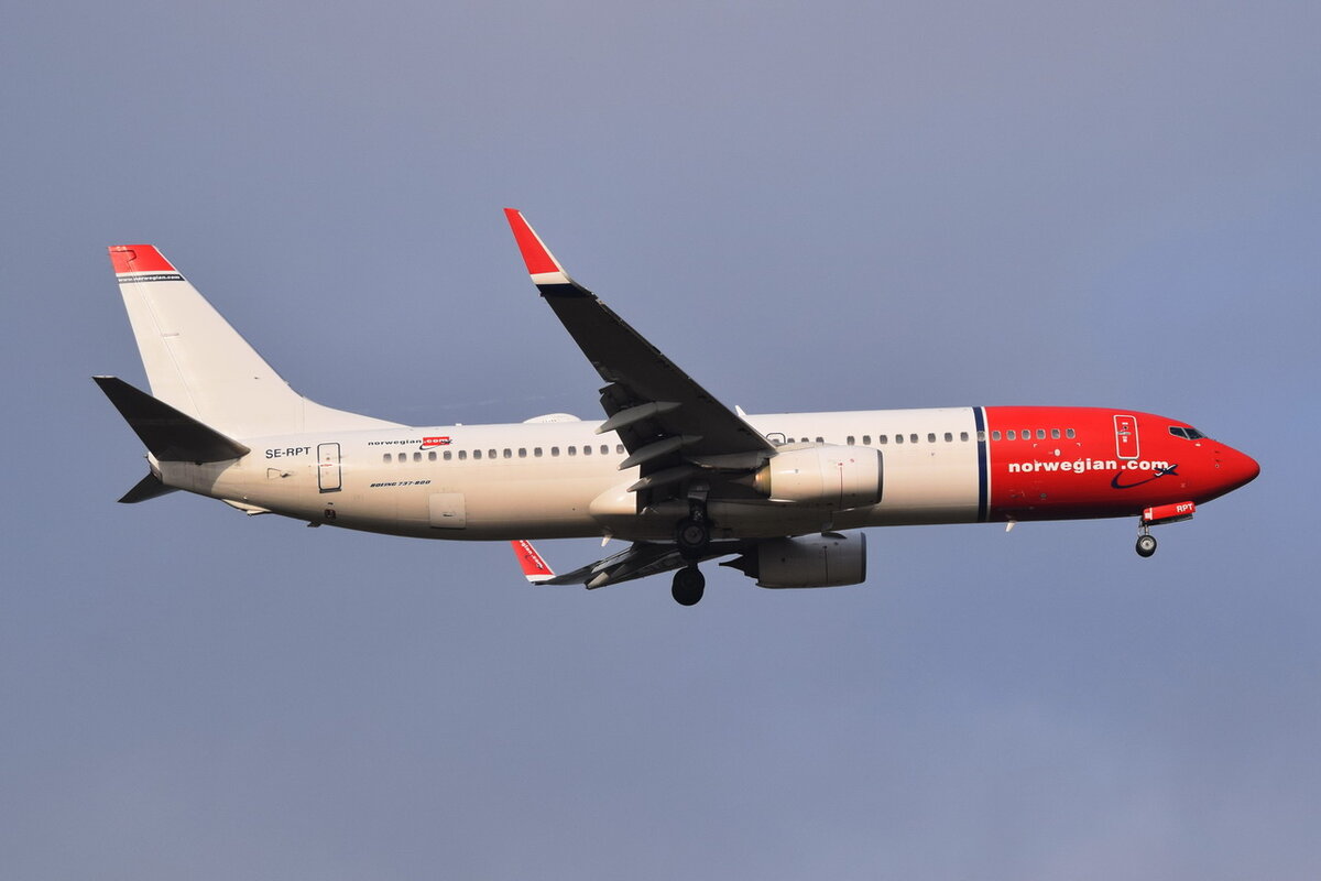 SE-RPT , Norwegian Air Sweden , Boeing 737-8JP(WL) , 16.11. 2021 , Berlin-Brandenburg  Willy Brandt  , BER , 
