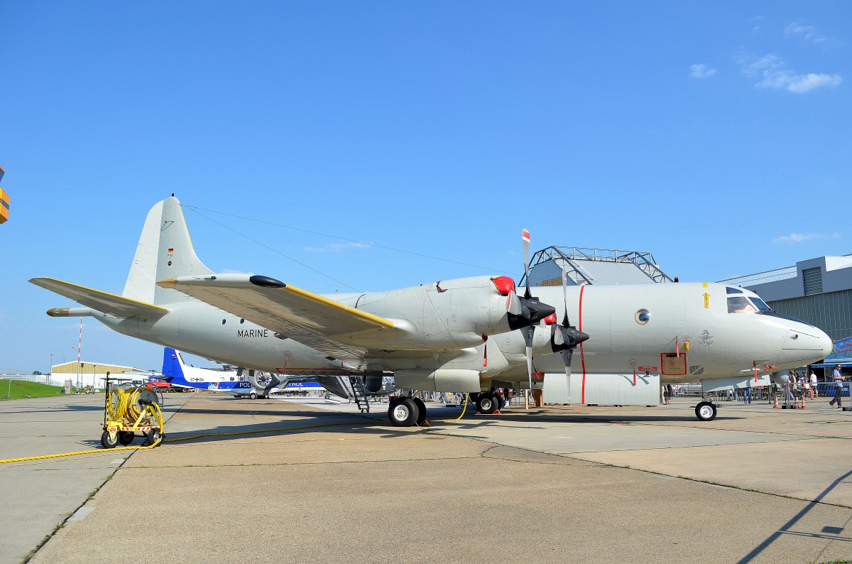 Seefernaufklärer und U-Boot-Jagdflugzeug Lockheed P-3C Orion(Kennung leider unbekannt)auf den Hamburg Airport Days am 22.08.15 Stationierungsort des Flugzeugs ist das Marinefliegergeschwader 3 Graf Zeppelin im niedersächsischen Nordholz bei Cuxhaven.