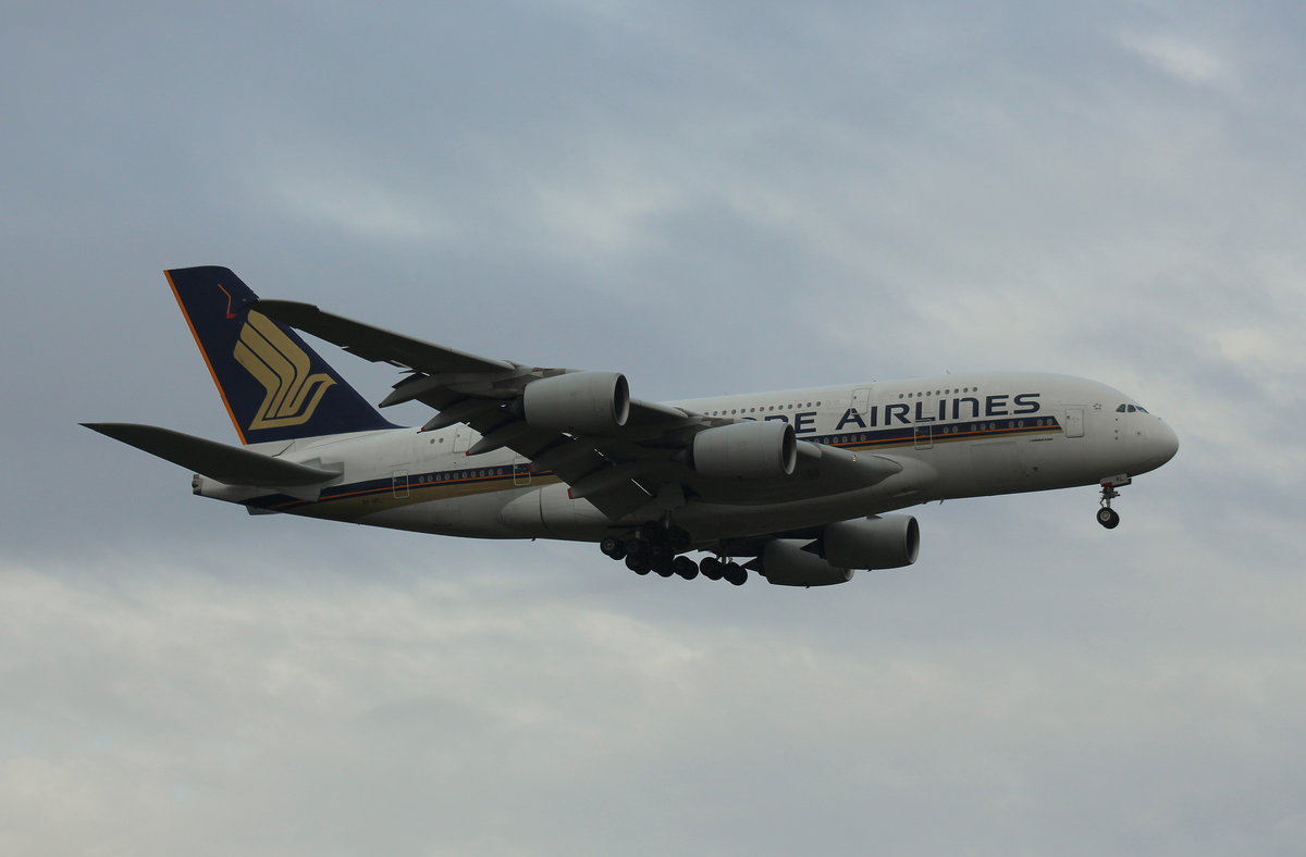 Singapore Airlines, 9V-SKL, (c/n 58),Airbus A 380-841,09.10.2016, FRA-EDDF, Frankfurt, Germany 