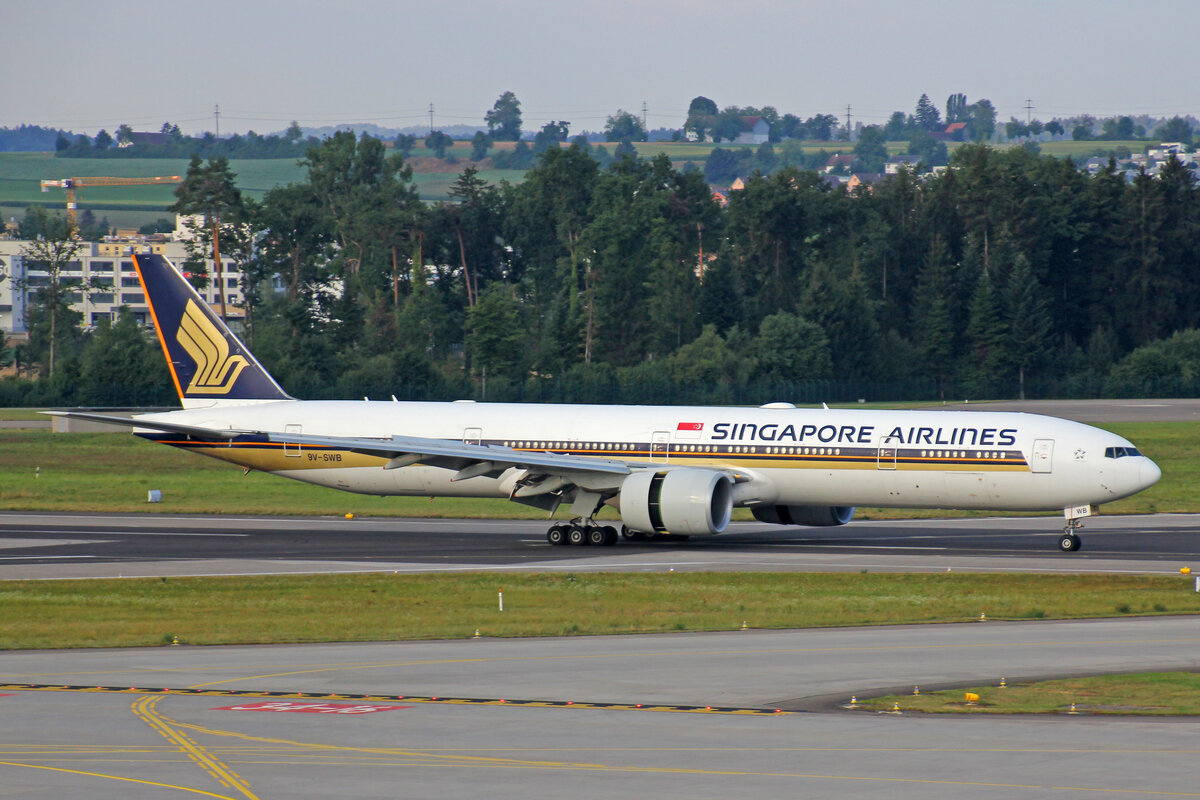 Singapore Airlines, 9V-SWB, Boeing B777-312ER, msn: 33377/592, 30.Juli 2022, ZRH Zürich, Switzerland.
