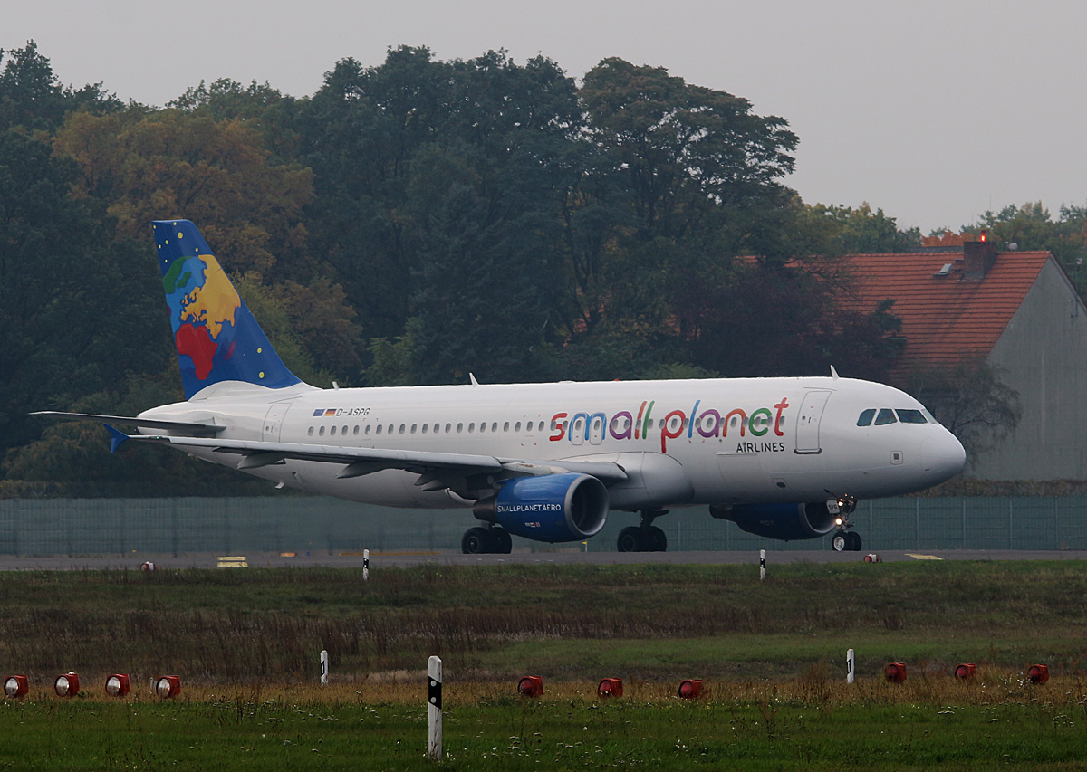 Small Planet Airlines Germany, Airbus A 320-214, D-ASPG, TXL, 23.10.2016