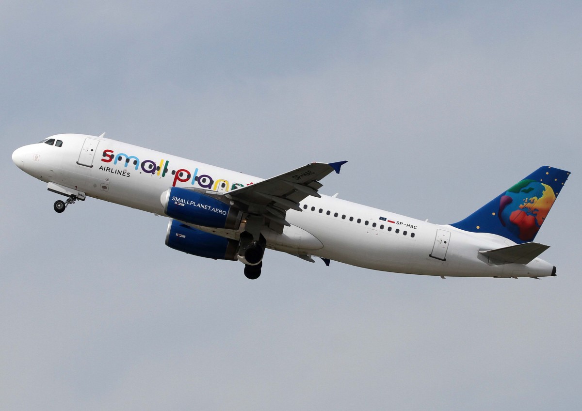 Small Planet Airlines, SP-HAC, Airbus, A 320-200, 02.04.2014, DUS-EDDL, Dsseldorf, Germany 