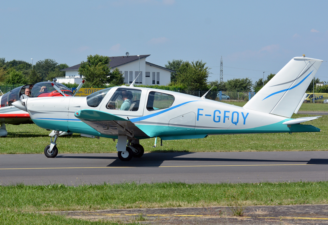 Socata TB-20 Trinidad, F-GFQY, auf dem Rollweg in EDRK - 19.07.2016