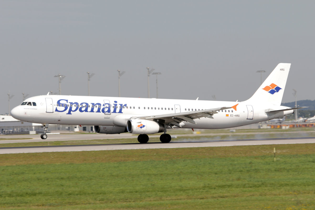 Spanair, EC-HRG, Airbus A321-231, msn: 1366, 11.September 2011, MUC München, Germany.