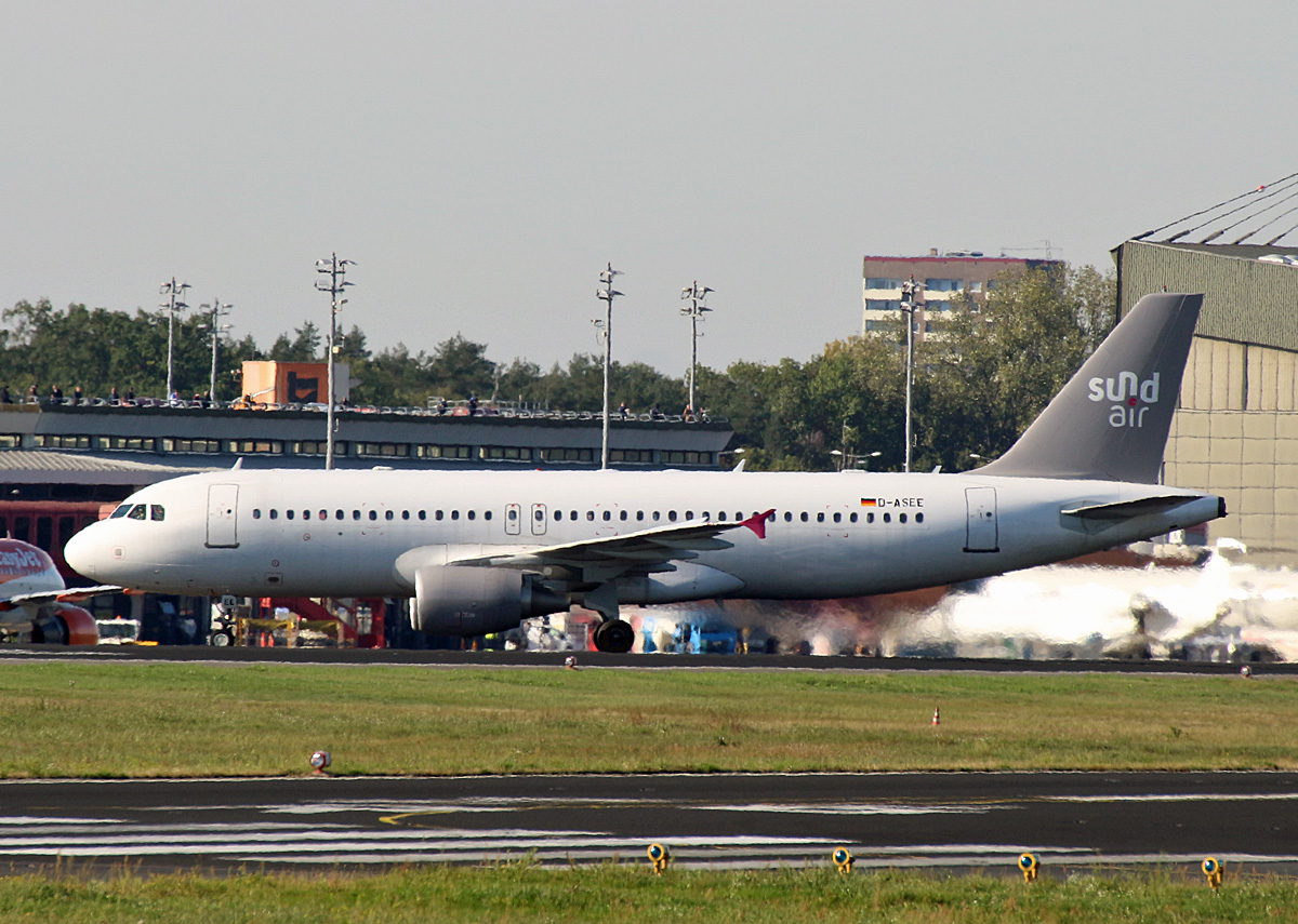 SundAir, Airbus A 320-214, D-ASEE, TXL, 06.10.2019