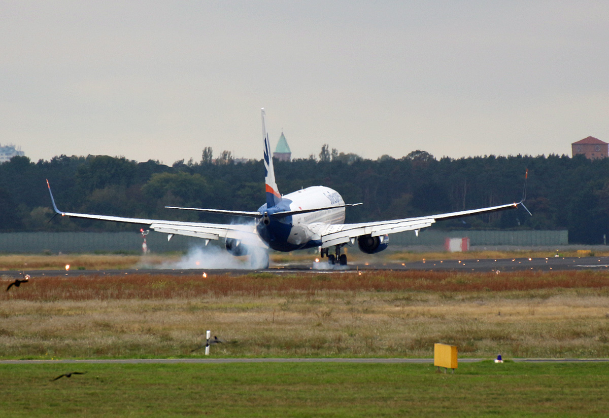 SunExpress, Boeing B 737-6HC, TC-SOB, TXL, 11.10.2020
