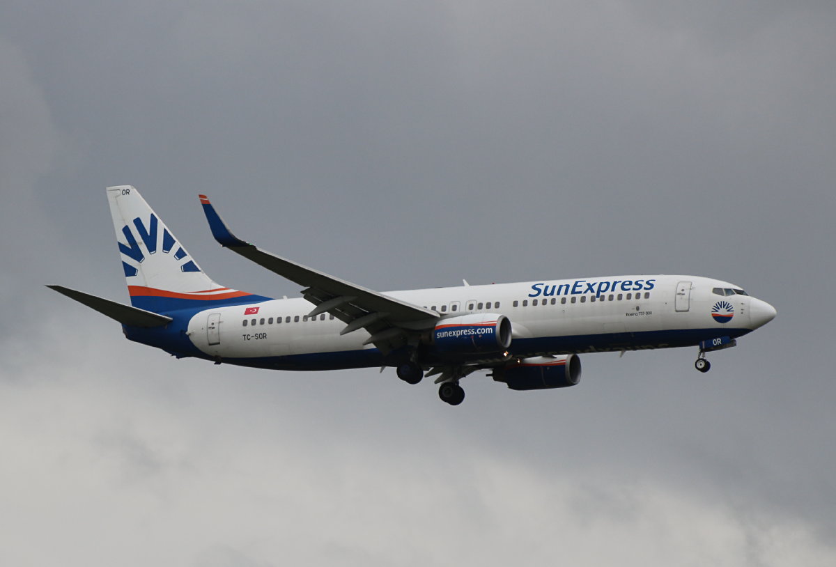 SunExpress, Boeing B 737-8AS, TC-SOR, BER, 09.06.2026