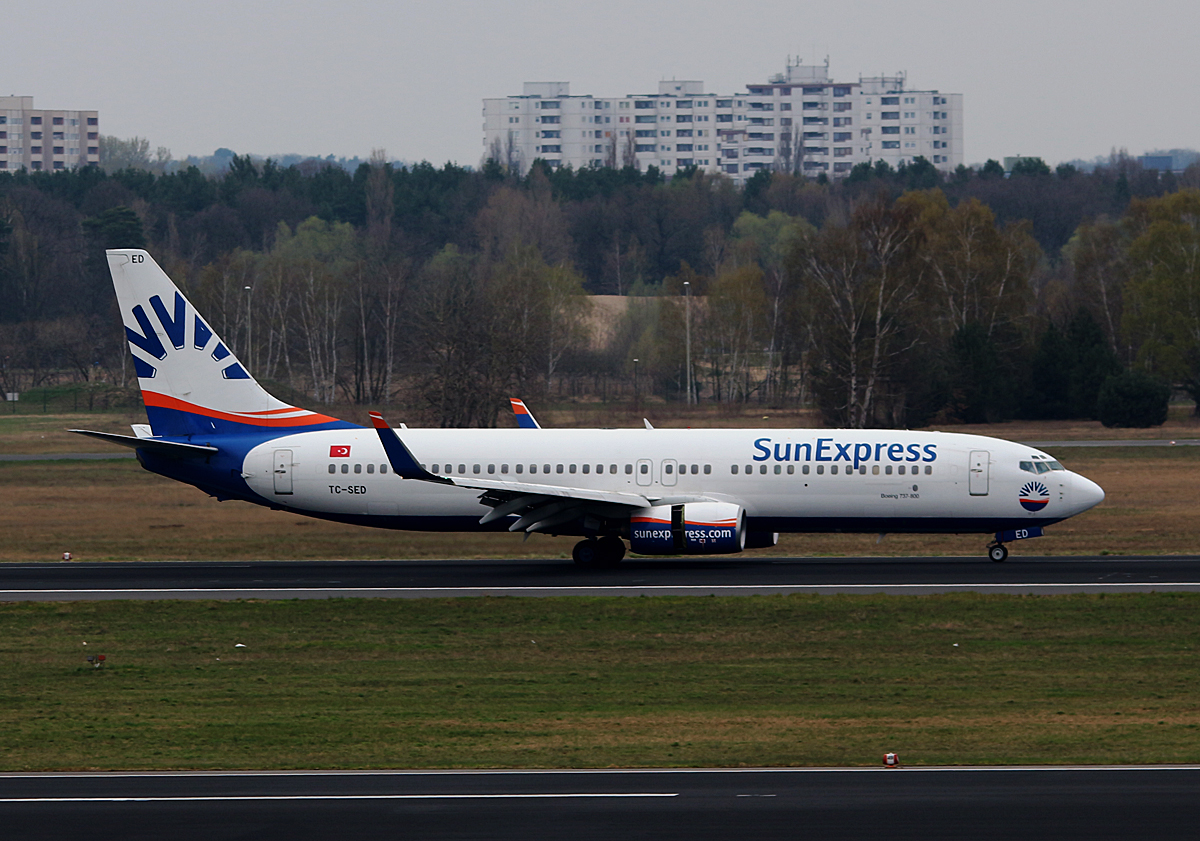 SunExpress, Boeing B 737-8HC, TC-SED, TXL, 10.04.2016
