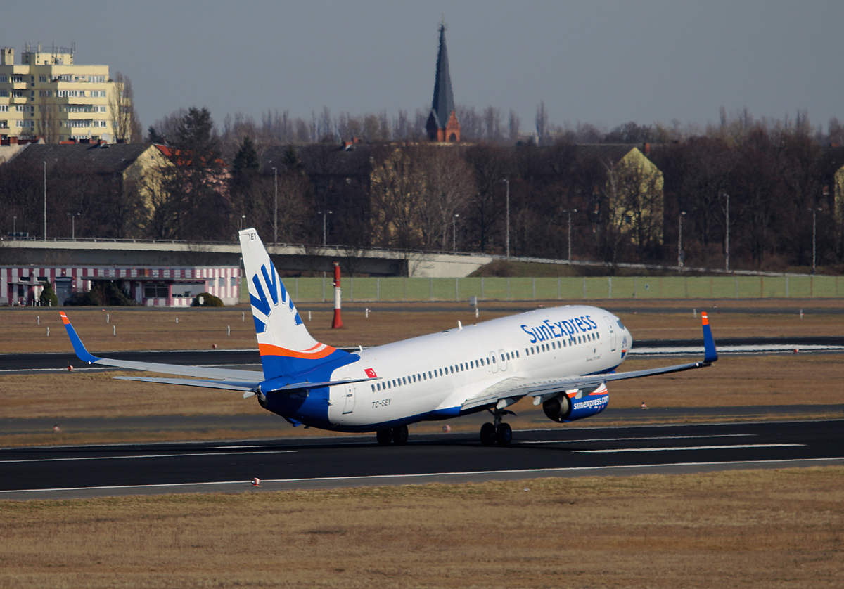 SunExpress, Boeing B 737-8HC, TC-SEY, TXL, 04.03.2017