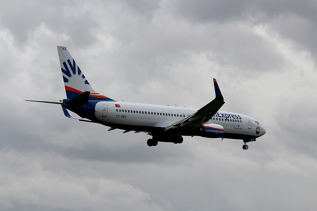 SunExpress, Boeing B 737-8HC, TC-SEZ, TXL, 29.10.2016