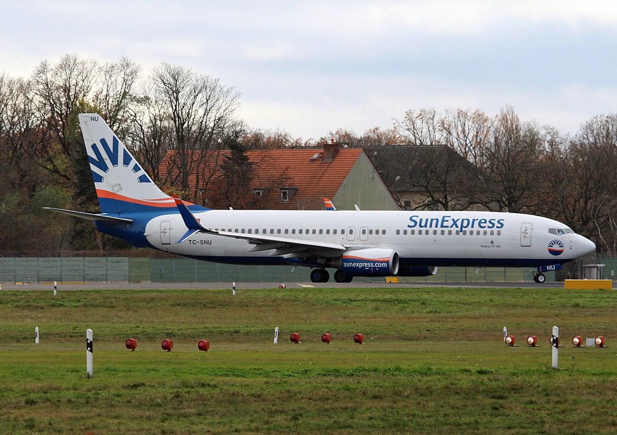 SunExpress, Boeing B 737-8HC, TC-SNU, TXL, 19.11.2017