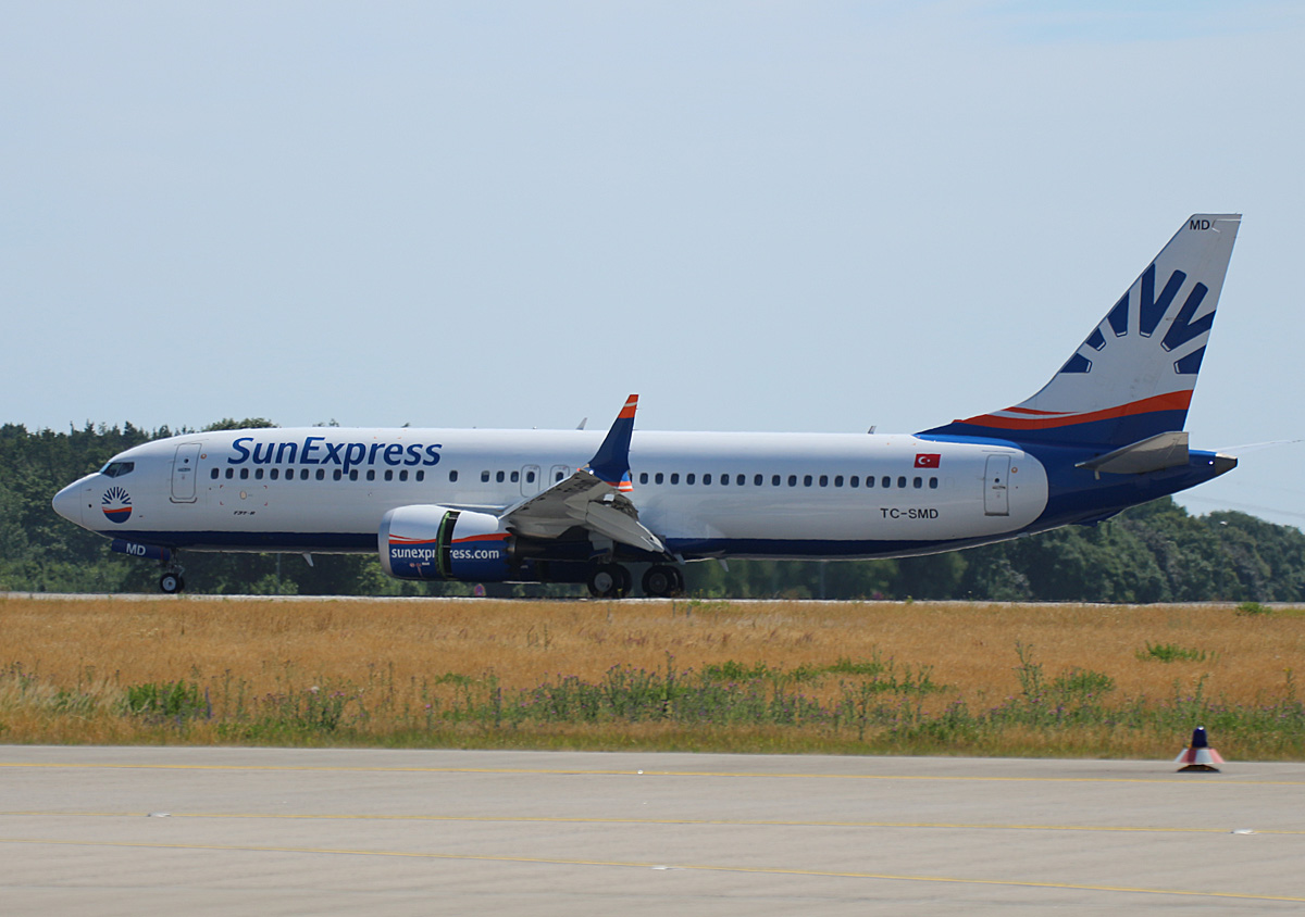 SunEXpress, Boeing B 737 MAX 8, TC-SMD, BER, 24.06.2022