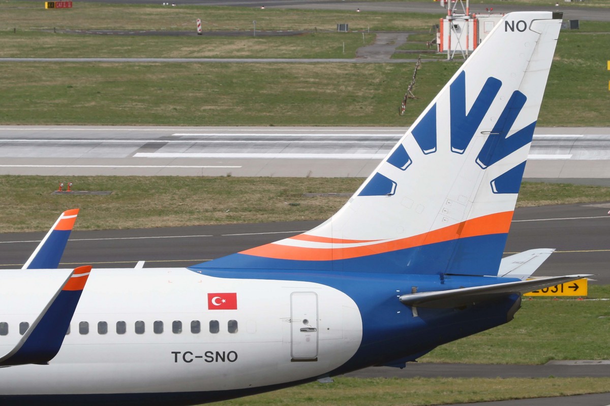 SunExpress, TC-SNO, Boeing, 737-8HC wl (Seitenleitwerk/Tail), 03.04.2015, DUS-EDDL, Düsseldorf, Germany