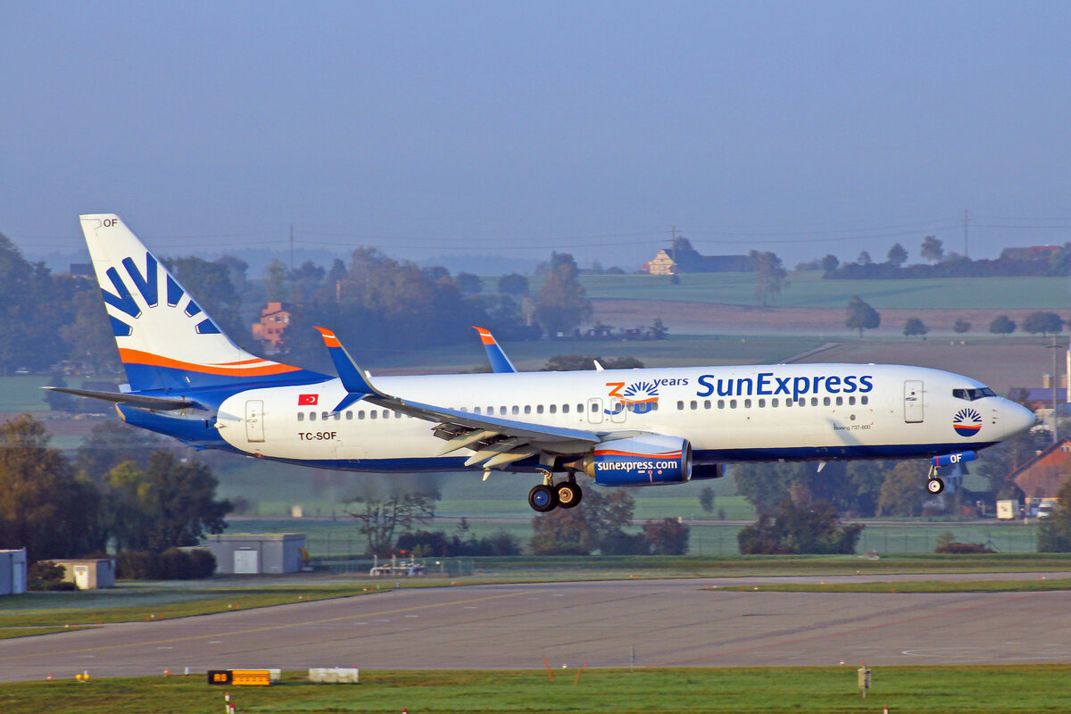 SunExpress, TC-SOF, Boeing 737-8HC, msn: 61191/6377, 16.Oktober 2021, ZRH Zürich, Switzerland.
