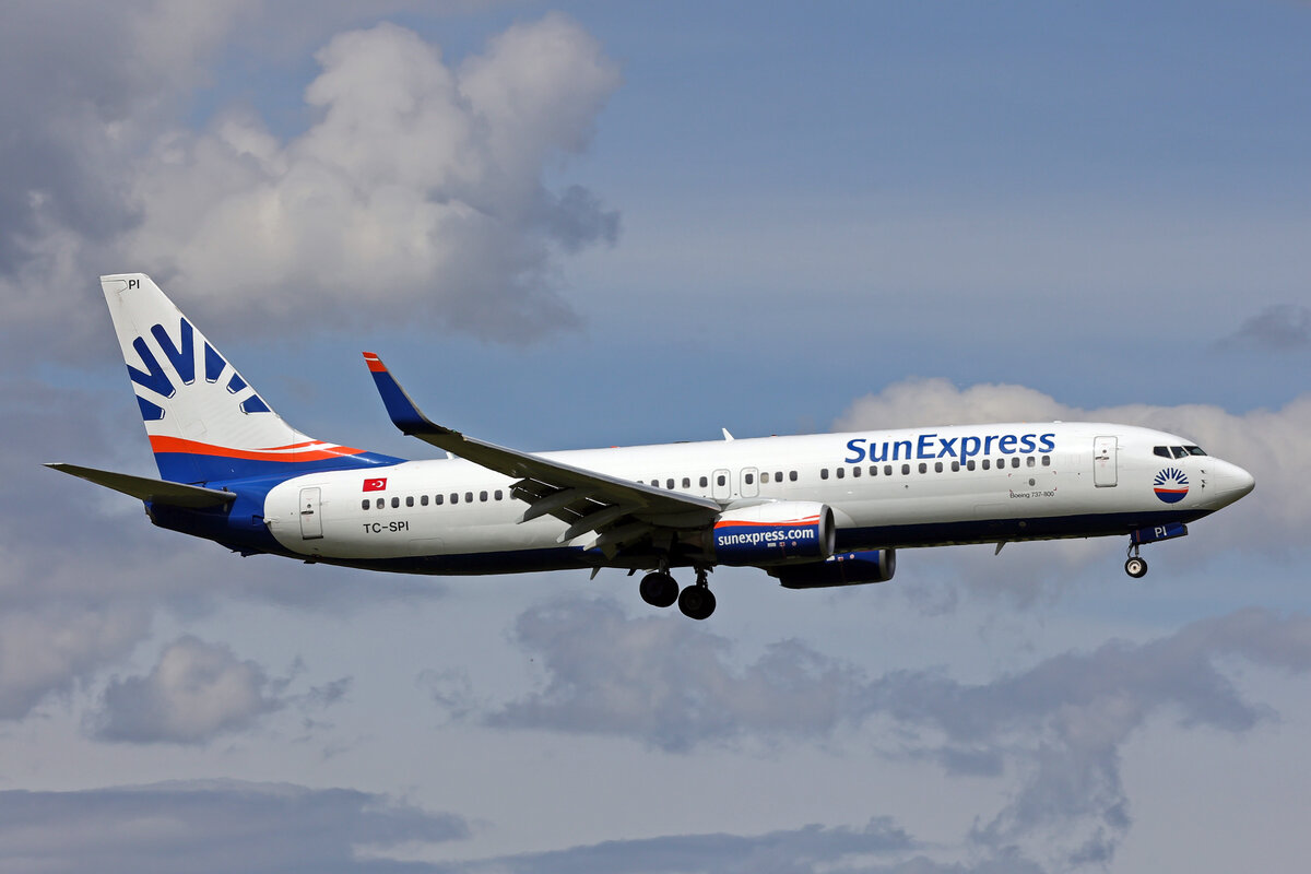 SunExpress, TC-SPI, Boeing B737-82R, msn: 40725/3909, 17.Mai 2026, ZRH Z�rich, Switzerland.