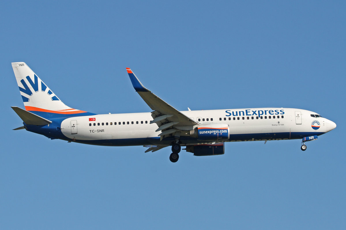 SunExpress (XQ-SXS), TC-SNR, Boeing, 737-8HC wl, 24.08.2016, FRA-EDDF, Frankfurt, Germany