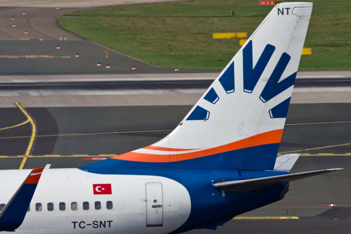 SunExpress (XQ-SXS), TC-SNT, Boeing, 737-8HC wl (Seitenleitwerk/Tail), 22.08.2015, DUS-EDDL, Düsseldorf, Germany