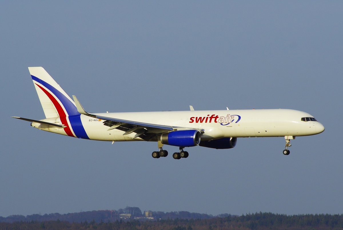 Swift Air  Boeing 757-200F, EC-NIV, 20.02.2021 Köln/Bonn (CGN)