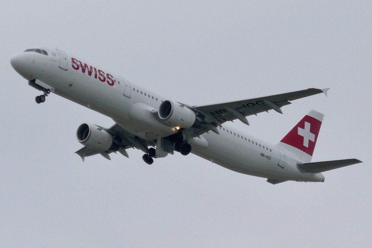 Swiss, A321-111, HB-IOC, 28.12.19, Zürich