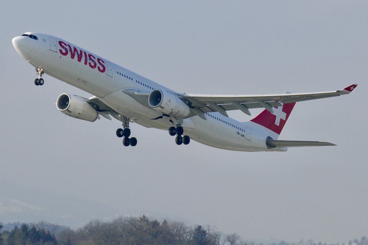 Swiss A330-343 HB-JHN nach dem Abheben am 19.1.19 in Zürich.