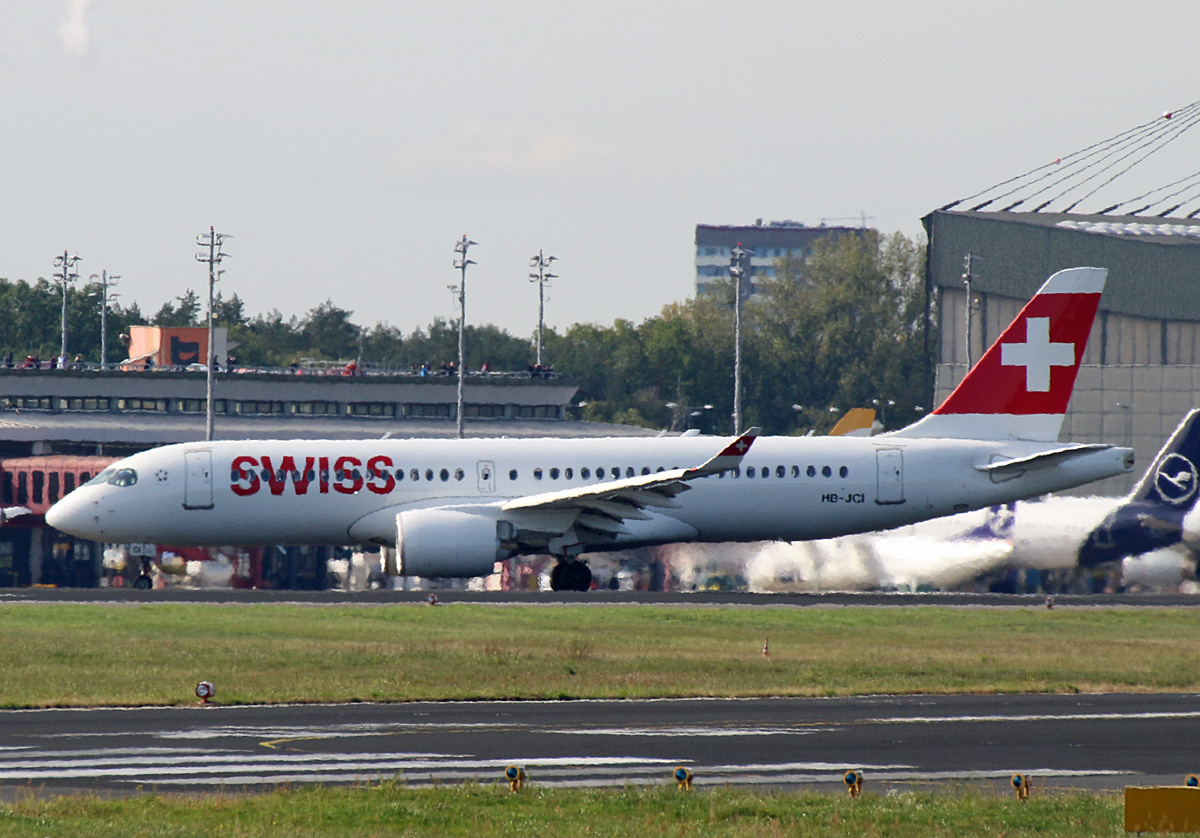 Swiss, Airbus A 220-300, HB-JCI, TXL, 06.10.2019