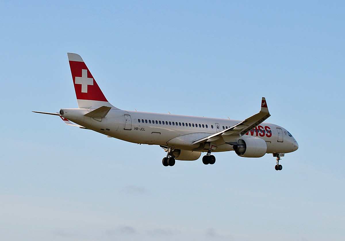 Swiss, Airbus A 220-300. HB-JCL, TXL, 19.09.2019