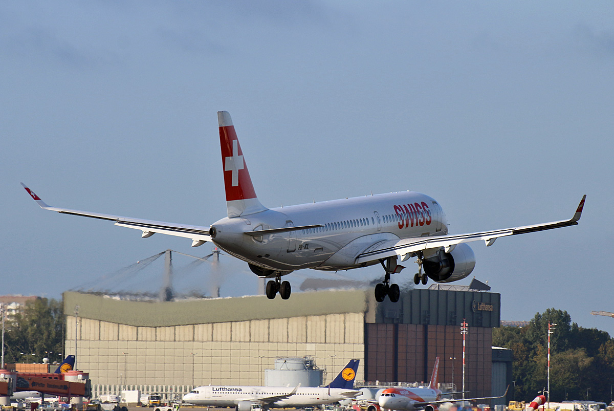 Swiss, Airbus A 220-300, HB-JCL, TXL, 19.09.2019