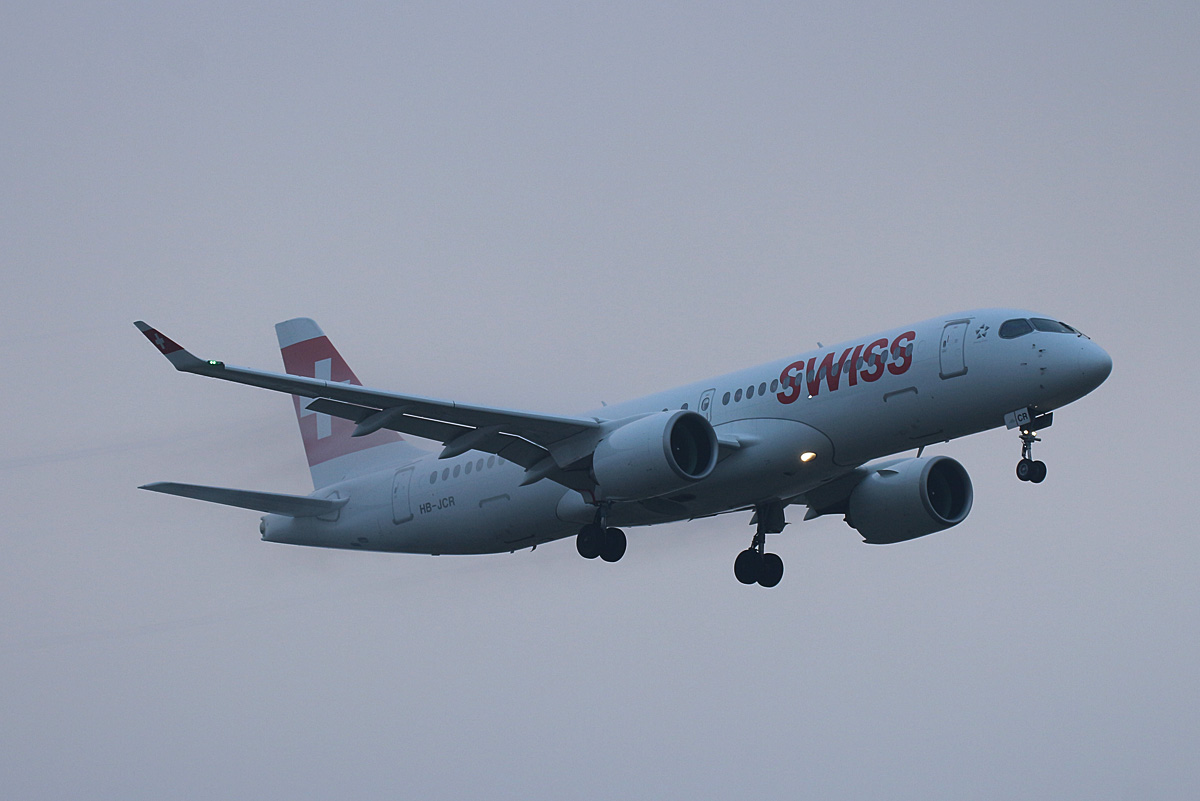 Swiss, Airbus A 220-300, HB-JCR, TXL, 30.11.2019