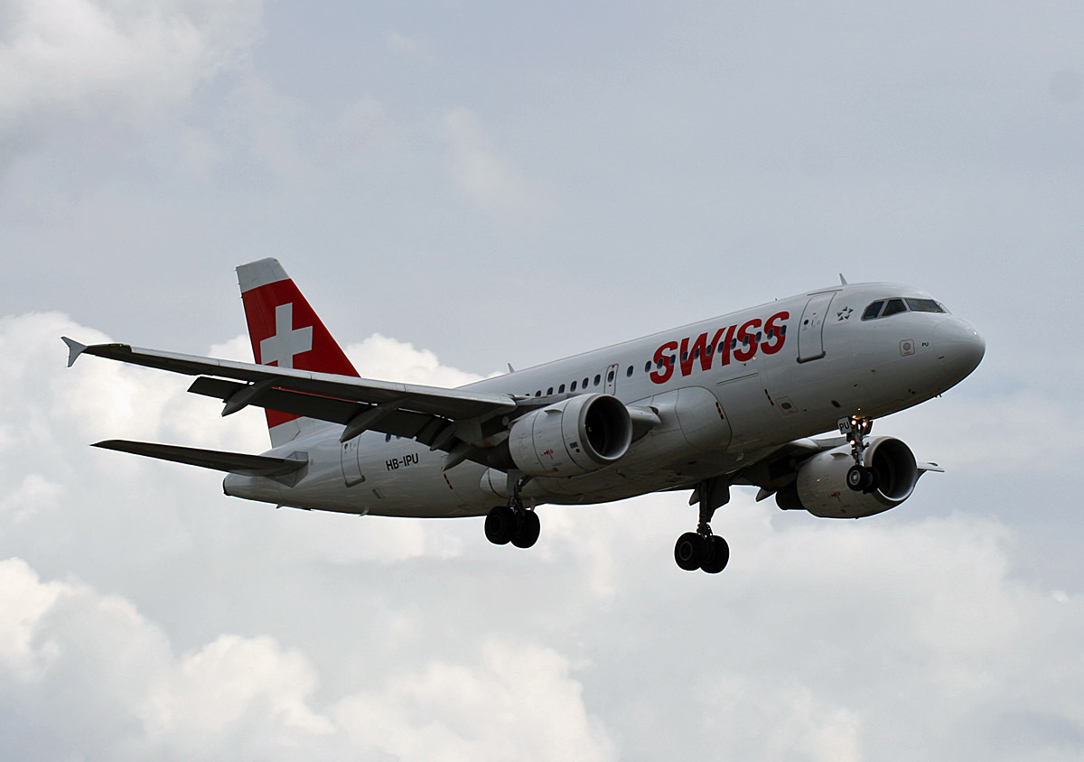 Swiss, Airbus A 319-112, HB-IPU, TXL, 10.08.2019