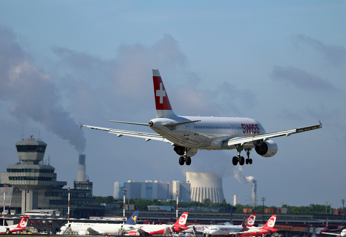 Swiss, Airbus A 320-214, HB-IJB, TXL, 25.05.2017