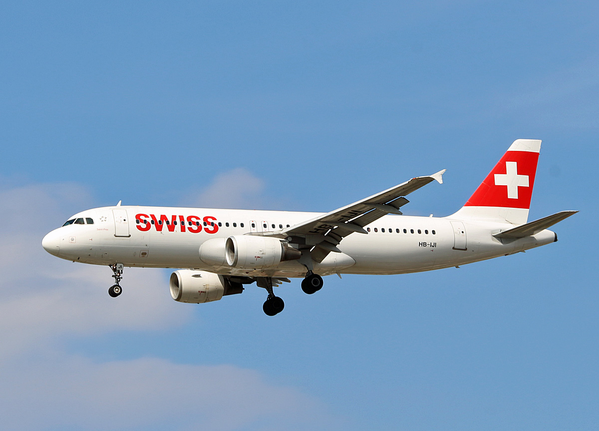 Swiss, Airbus A 320-214, HB-IJI, TXL, 18.08.2018