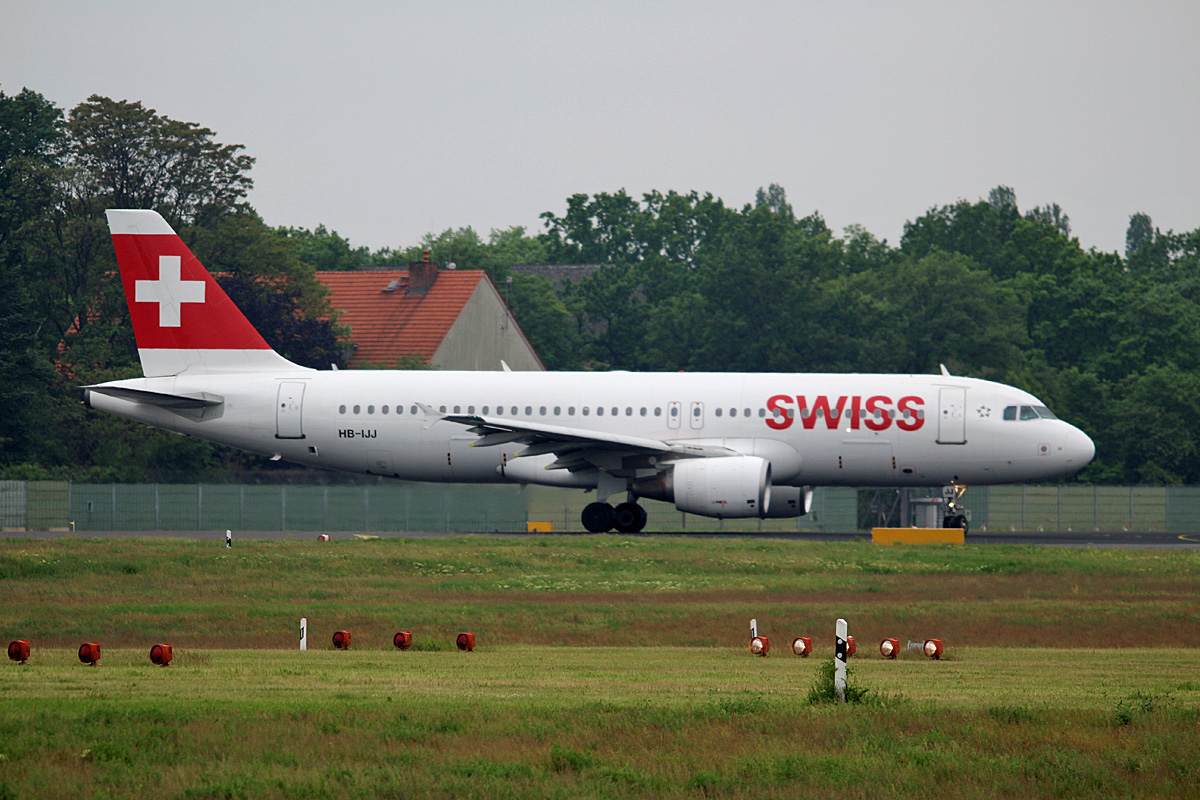 Swiss, Airbus A 320-214, HB-IJJ, TXL, 26.05.2017