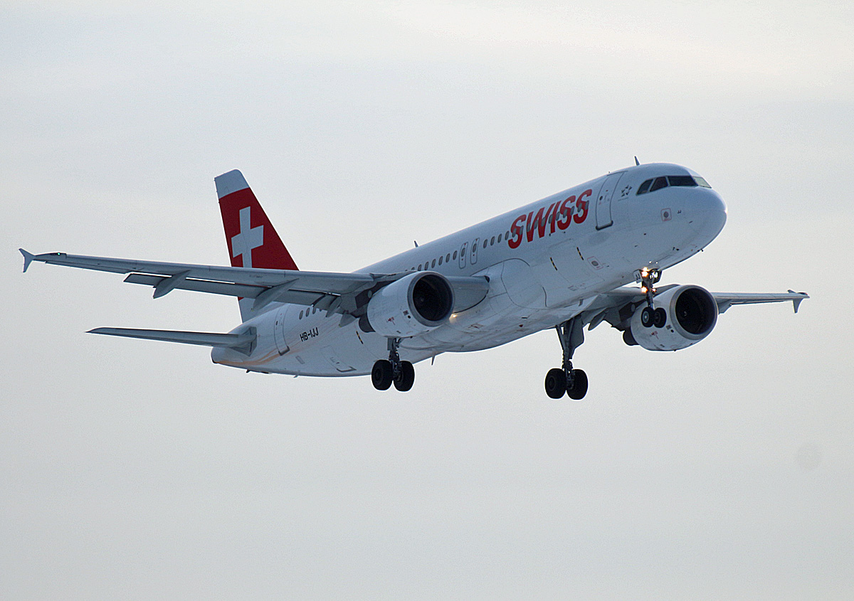 Swiss, Airbus A 320-214, HB-IJJ, BER, 20.01.2024